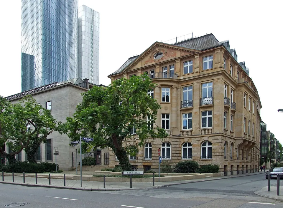 Deutsche Bundesbank Sees German Inflation Remaining Elevated Into Next Year
